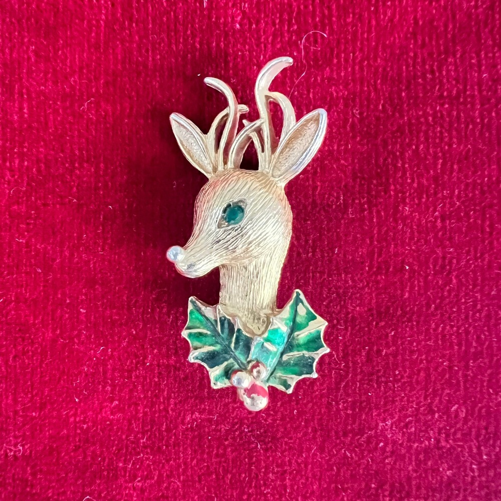 Vintage Gerrys Christmas Reindeer Brooch Gold Tone Holly Leaf Pin Traditional